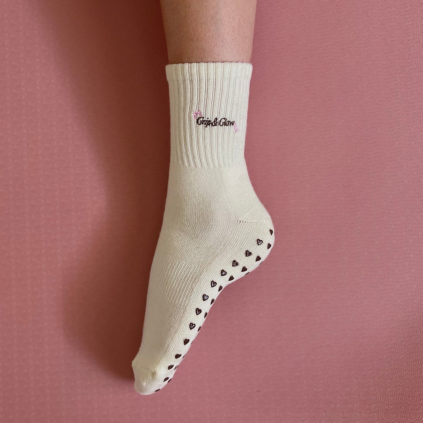 Grip & glow ✨ grip socks