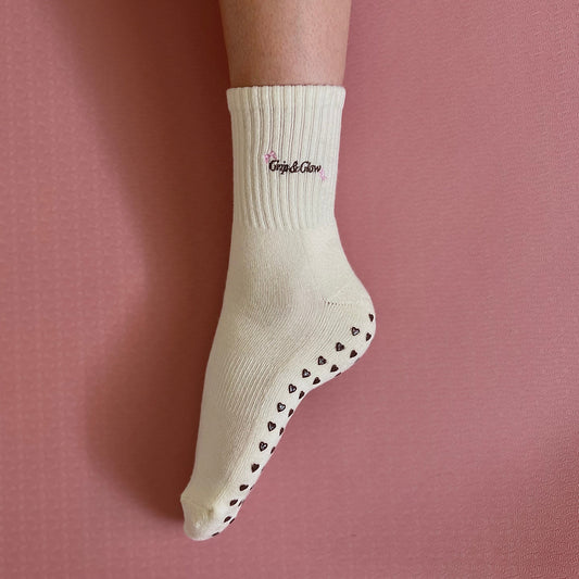 Grip & glow ✨ grip socks
